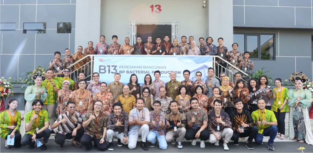 Group Photo in Front of BP Bacterial Production Building